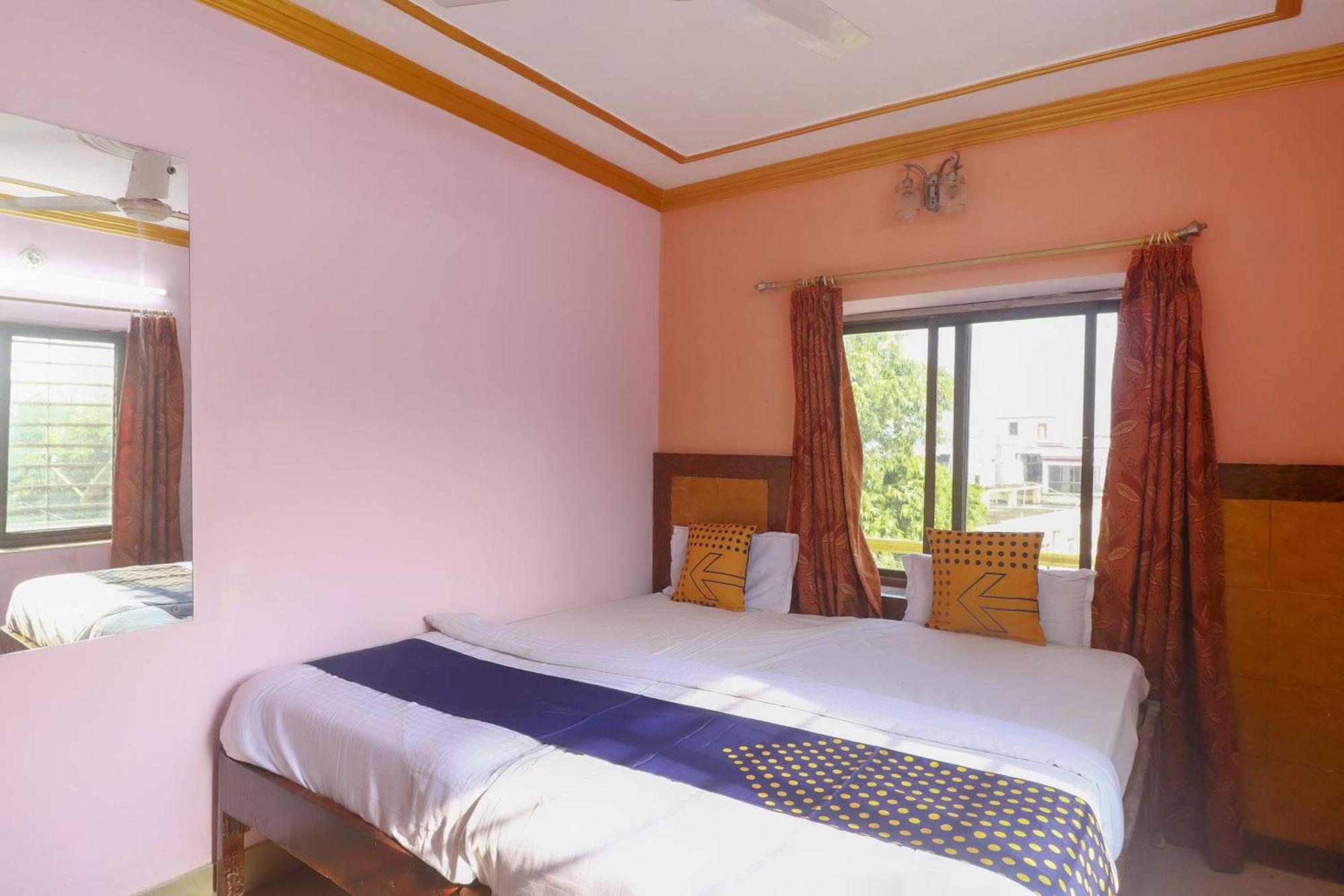 Spot On 75963 Hotel Prince Bodh-Gajá Kültér fotó